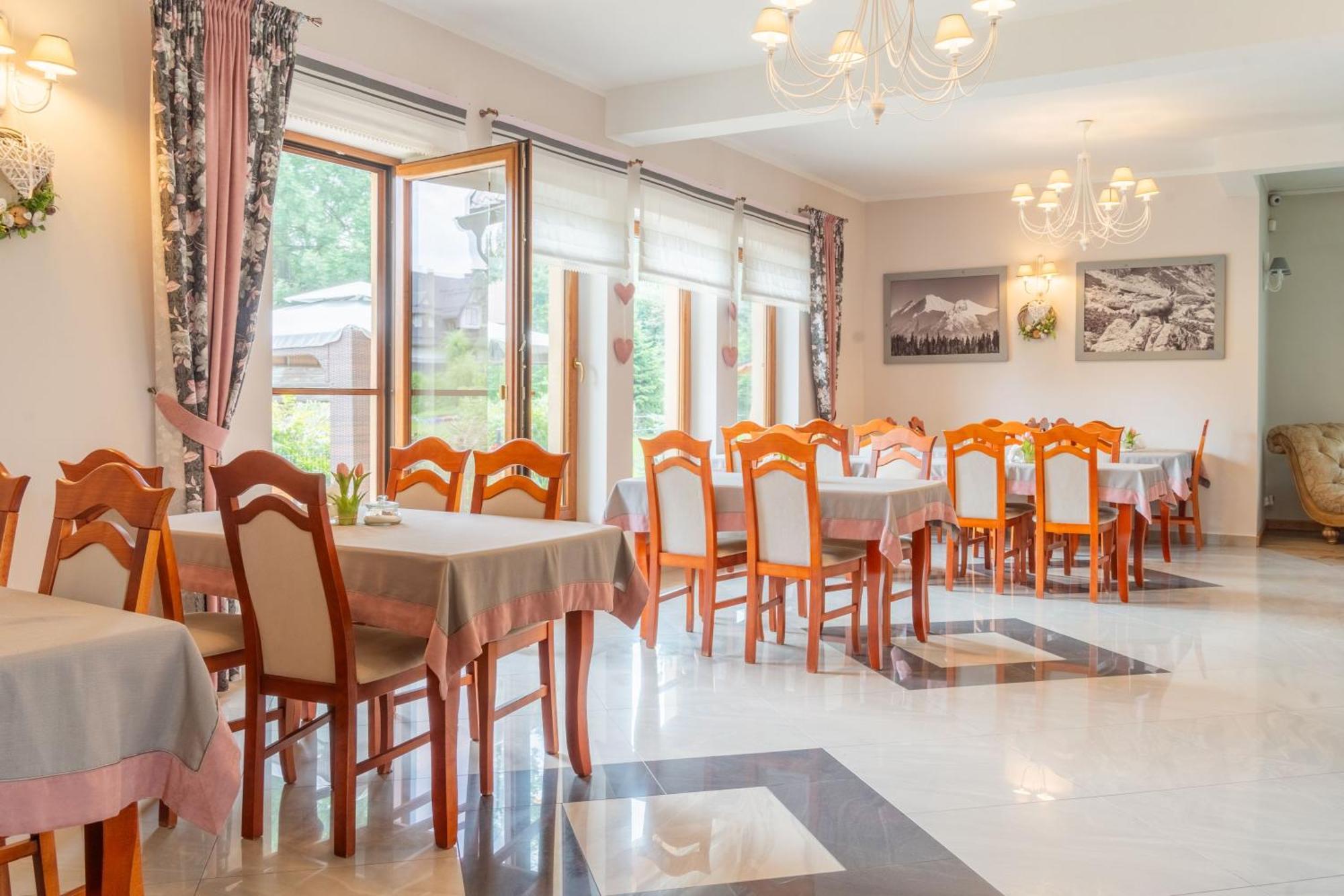 Dw Bogun Bed & Breakfast เบียลกาตัทร์ชันสกา ภายนอก รูปภาพ